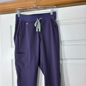 Figs limited edition purple shadow Zamora jogger scrub pants size xtra small